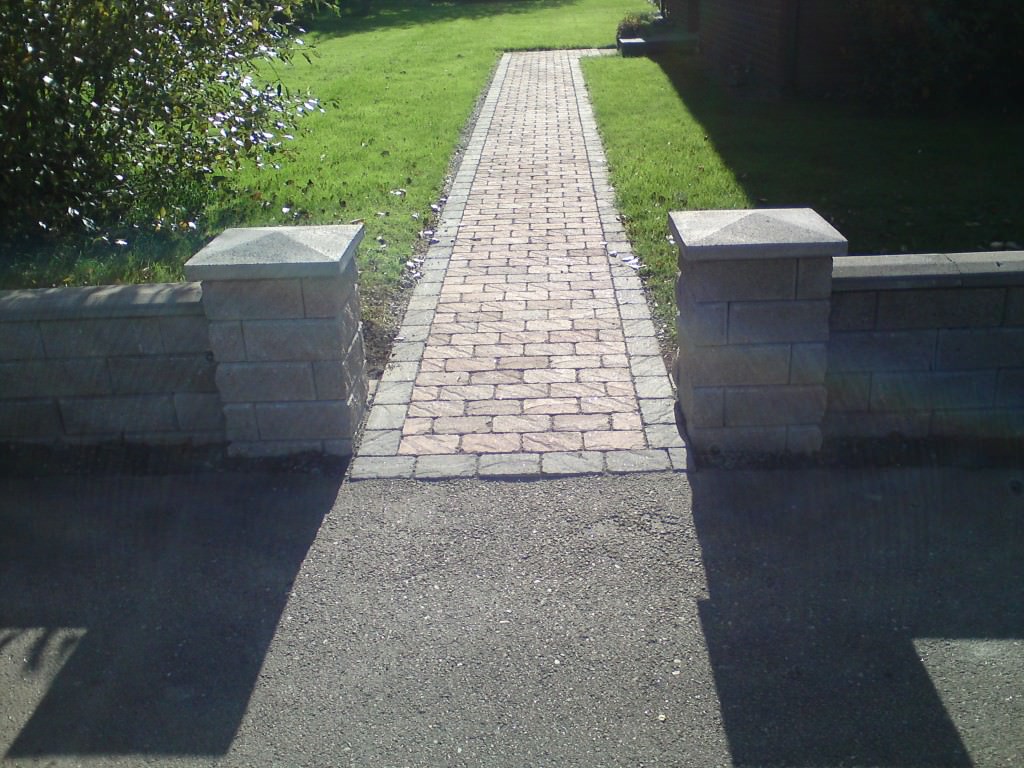 Stenlaggning i tradgard Trosa Stensund 1.jpg 1